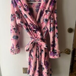 Vera Bradley plush robe